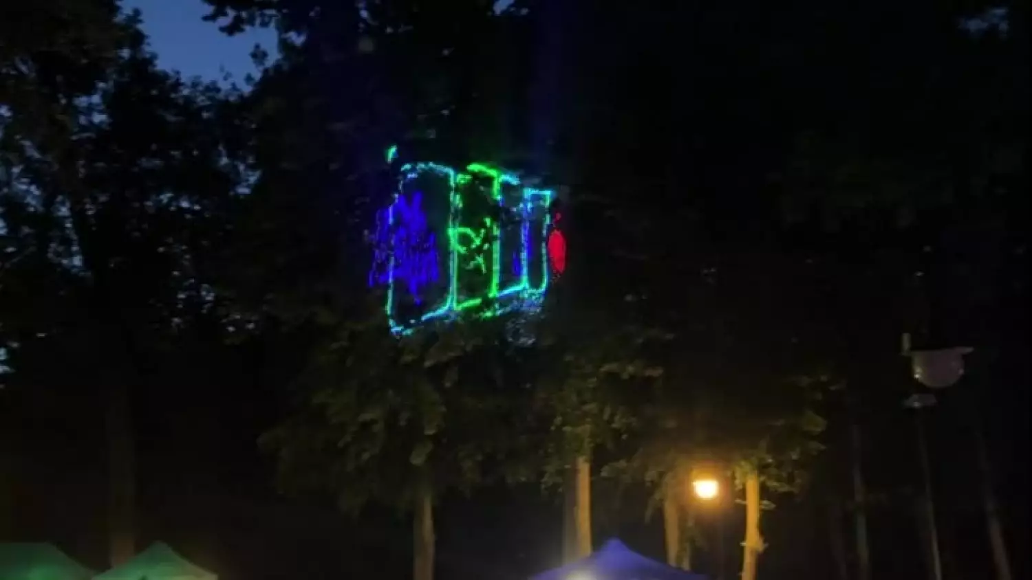 pokaz-laserowy-2.mp4