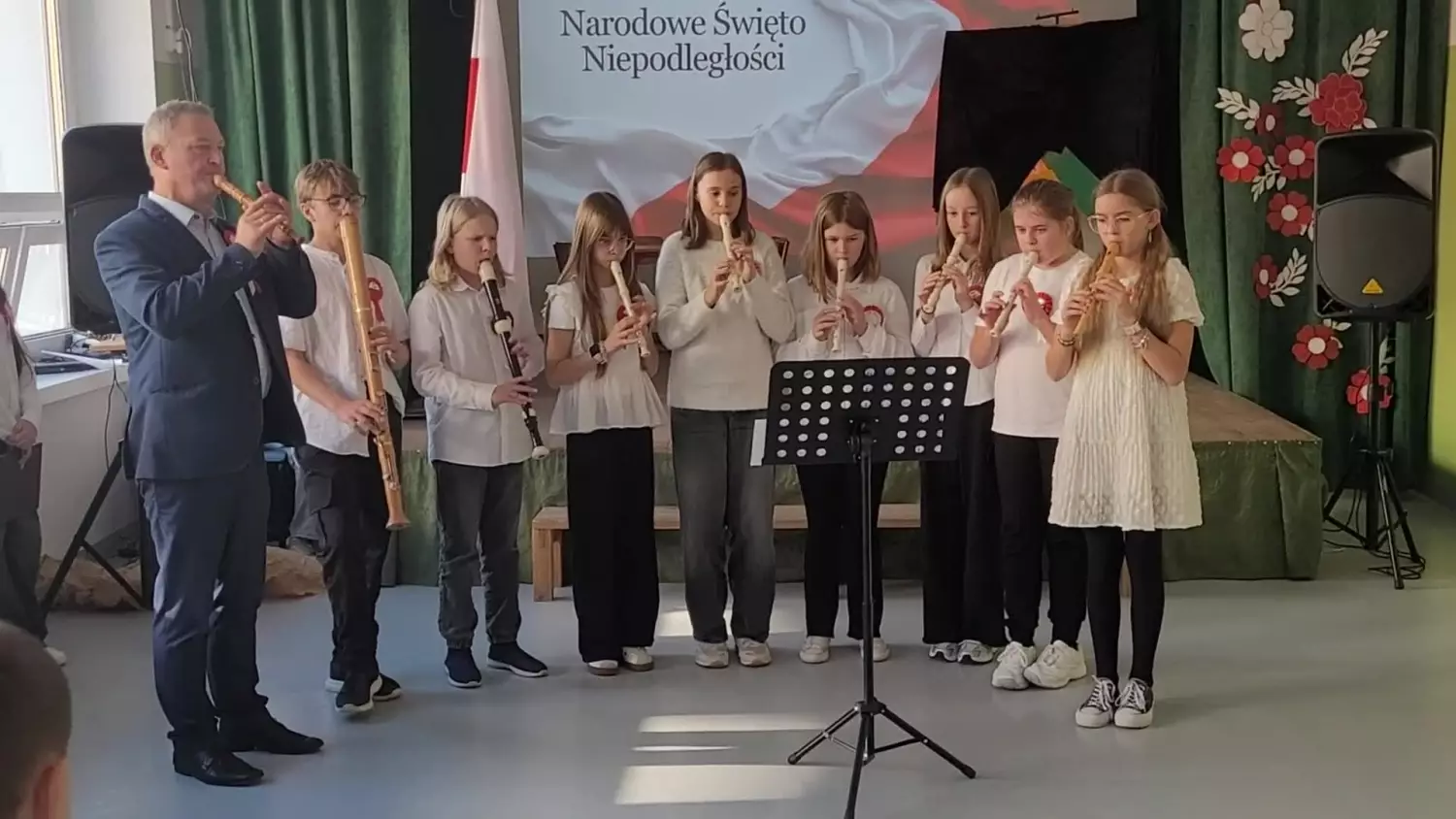 piosenki-patriotyczne-zagrali-na-fletach-sp-cedynia-07112025.mp4